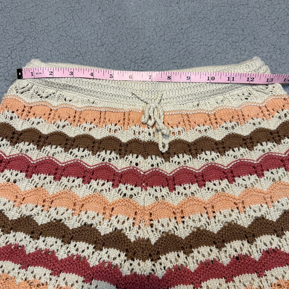 American Eagle Crochet Shorts XS Multi Color Chevron Knit Scalloped Boho Summer - Picture 5 of 6